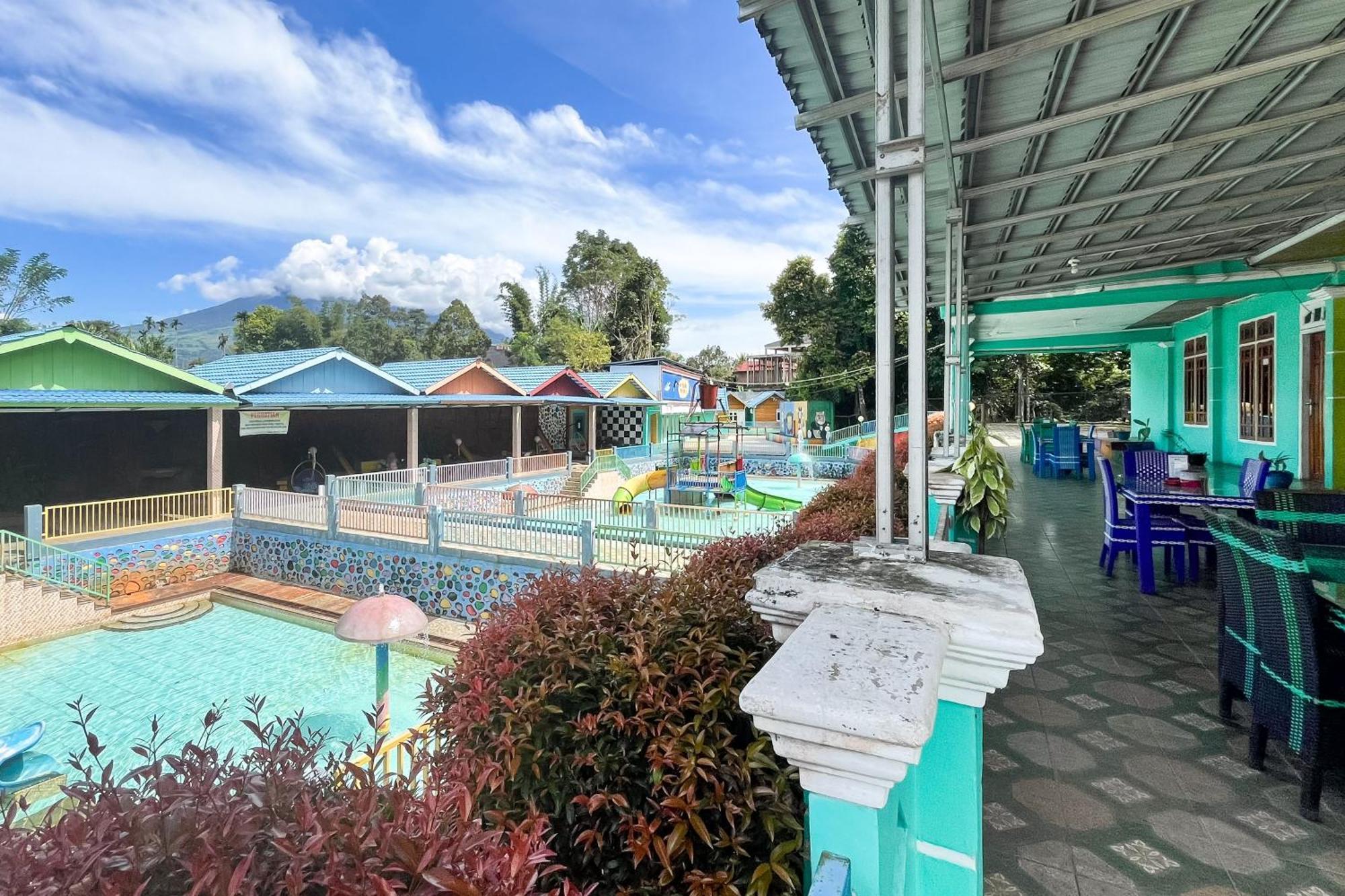 Reddoorz At Villa Waterfun Favour Pagar Alam Pagaralam 外观 照片